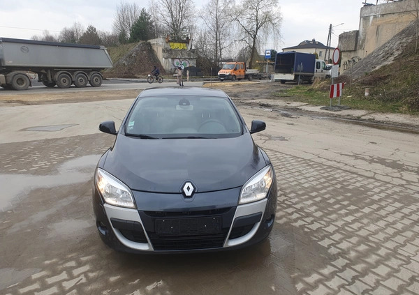 Renault Megane cena 12400 przebieg: 204000, rok produkcji 2011 z Krynki małe 232